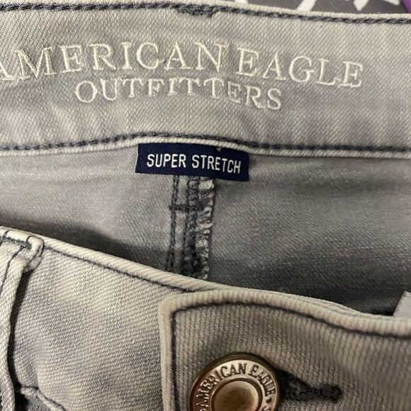 American eagle superstretch High rise  Shorty/gray women’s jean shorts festival - Picture 7 of 8
